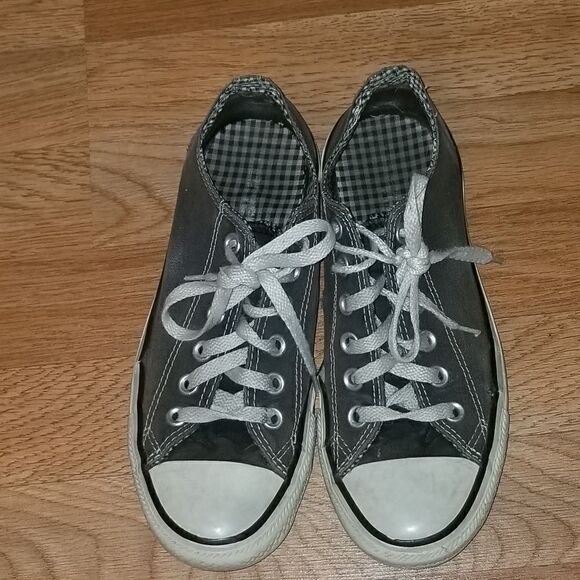 converse women's shoes  - Picture 1 of 12